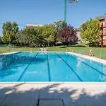 Elegante Apartamento Con Parking Y Gym En Urbanizacion De Lujo En Aravaca