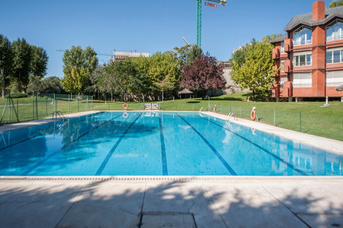 Apartamento Elegante Con Parking Y Gym En Urbanizacion De Lujo En Aravaca